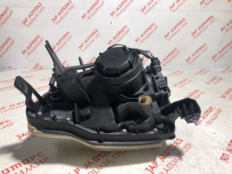 Фара ксеноновая, 11000 рублей, Владимир