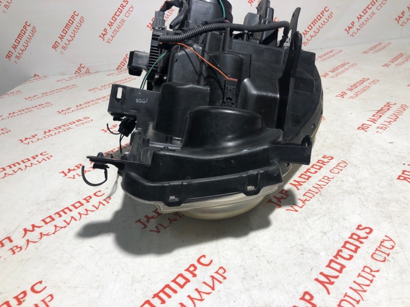 Фара ксеноновая, 11000 рублей, Владимир