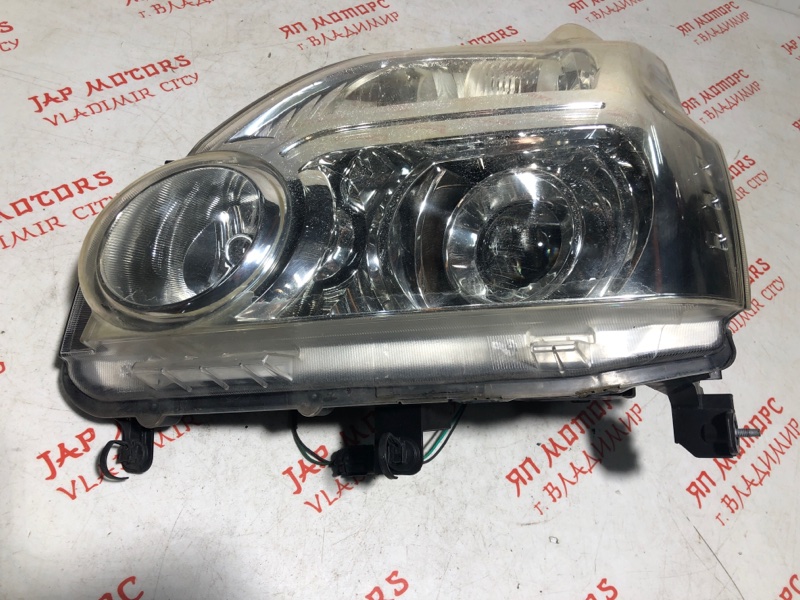 Фара ксеноновая, 11000 рублей, Владимир