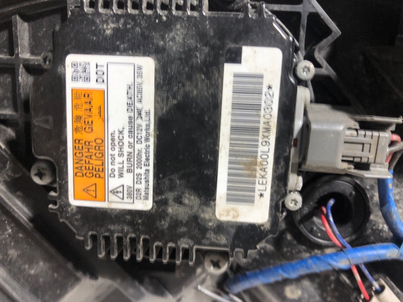 Фара ксеноновая, 15000 рублей, Владимир