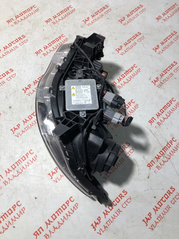 Фара ксеноновая, 14000 рублей, Владимир