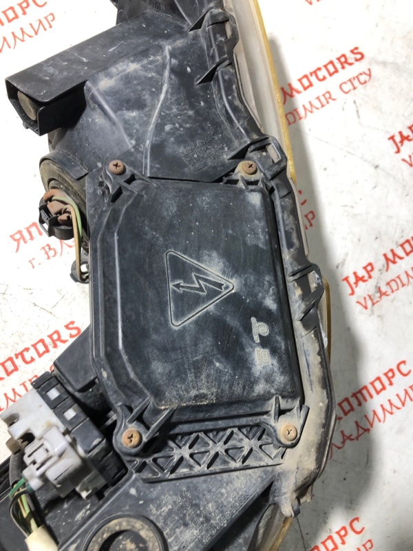 Фара ксеноновая, 16500 рублей, Владимир