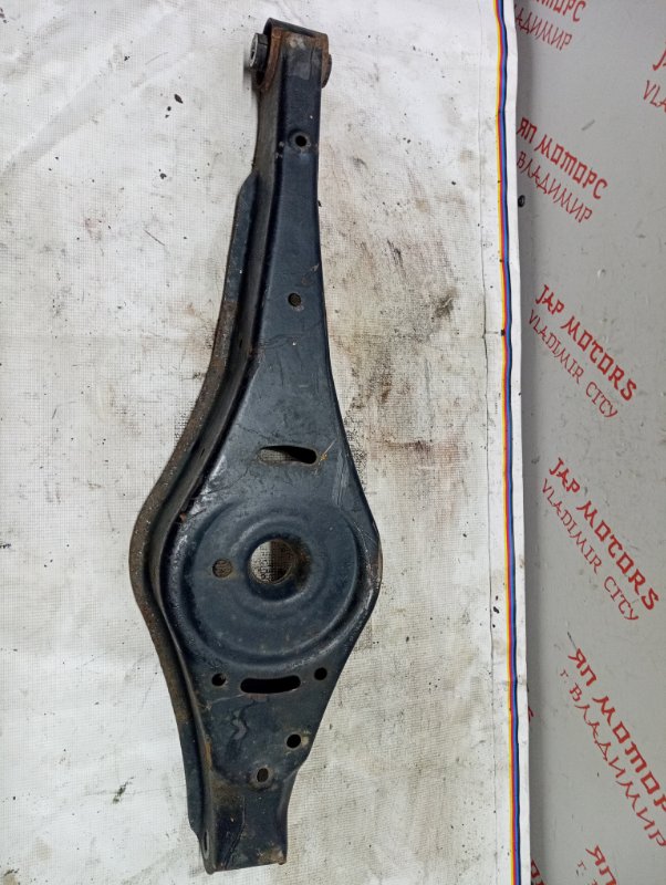 Рычаг подвески нижний, 2000 рублей, Владимир