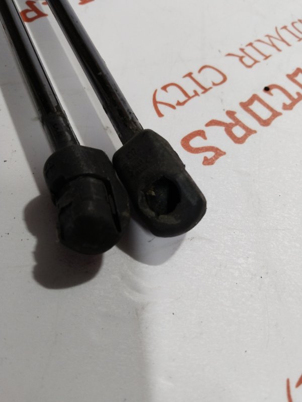 Амортизатор крышки багажника, 1000 рублей, Владимир