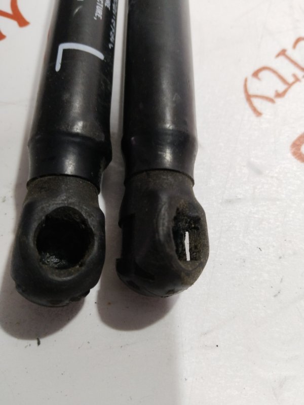 Амортизатор двери багажника, 1000 рублей, Владимир