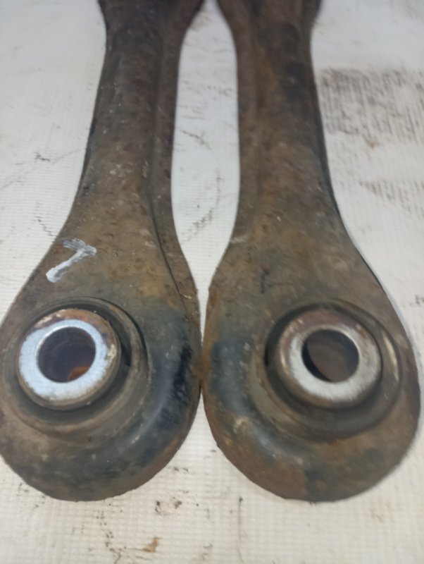 Рычаг подвески нижний, 700 рублей, Владимир