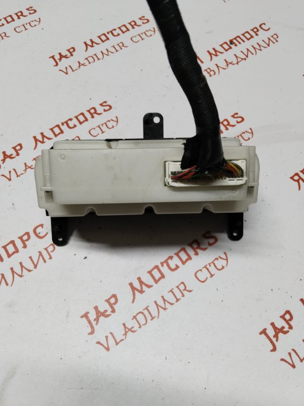 Блок управления климат-контролем, 2000 рублей, Владимир