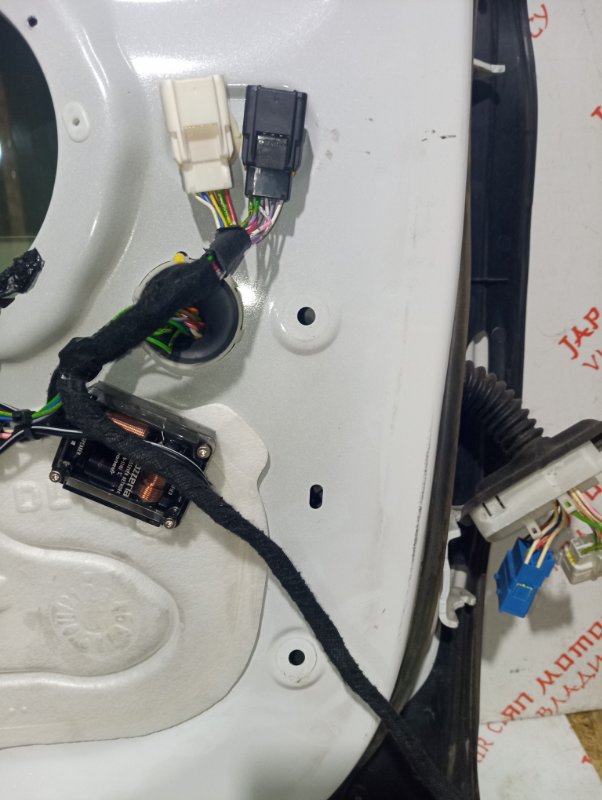 Дверь боковая, 11500 рублей, Владимир