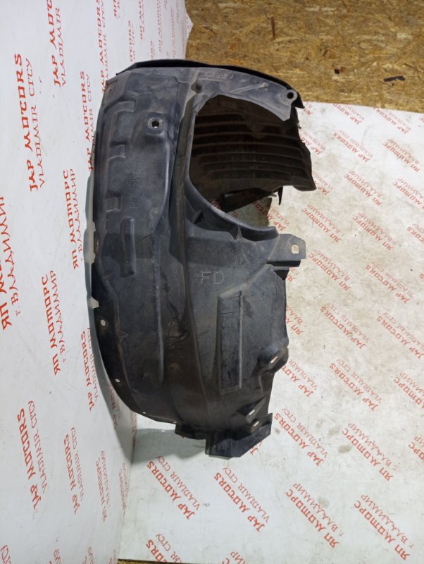 Подкрылок, 2000 рублей, Владимир