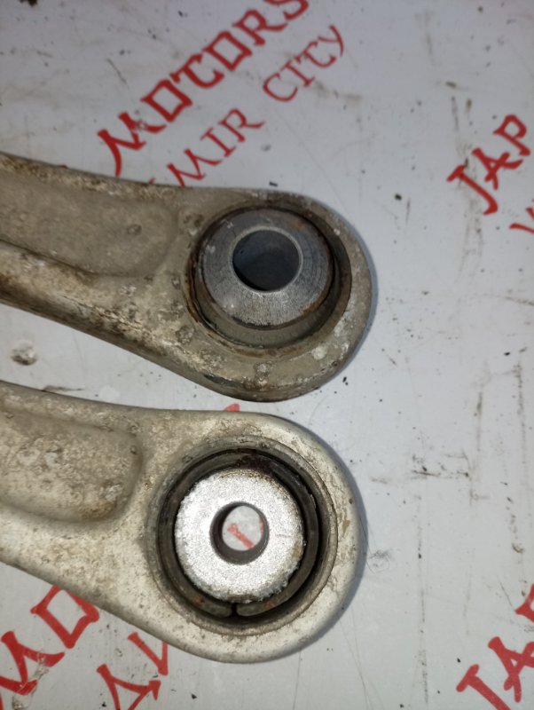 Рычаг подвески нижний, 2000 рублей, Владимир