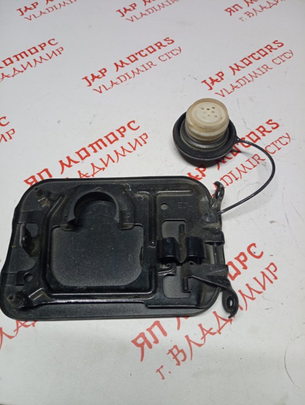 Лючок топливного бака, 1000 рублей, Владимир
