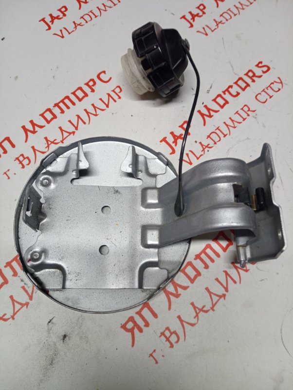 Лючок топливного бака, 500 рублей, Владимир