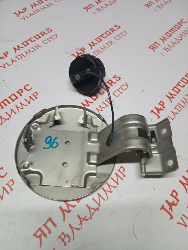 Лючок топливного бака, 500 рублей, Владимир