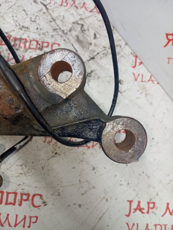 Кулак поворотный, 10000 рублей, Владимир