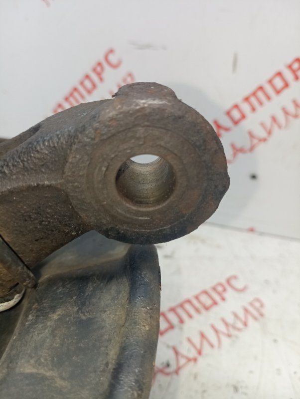 Кулак поворотный, 10000 рублей, Владимир