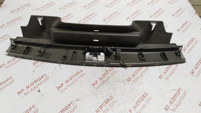 Накладка замка багажника, 2000 рублей, Владимир