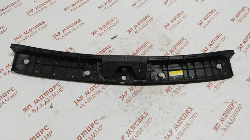 Накладка замка багажника, 1500 рублей, Владимир