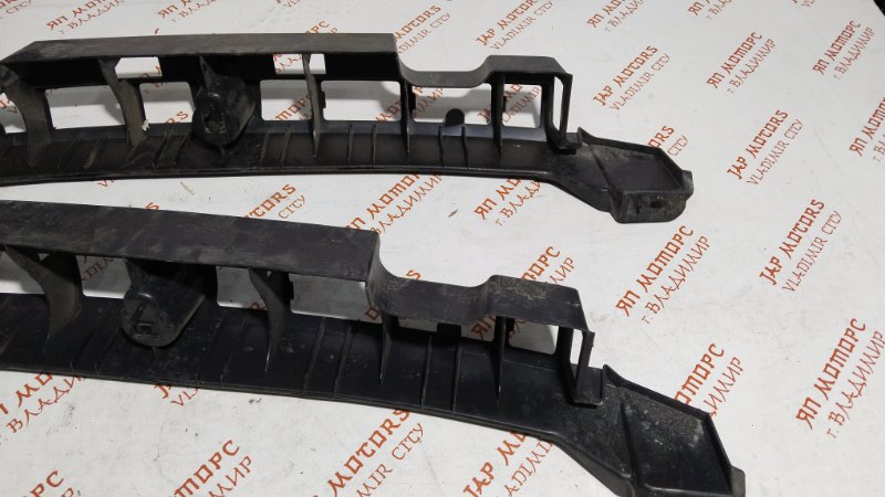 Усилитель бампера, 1000 рублей, Владимир