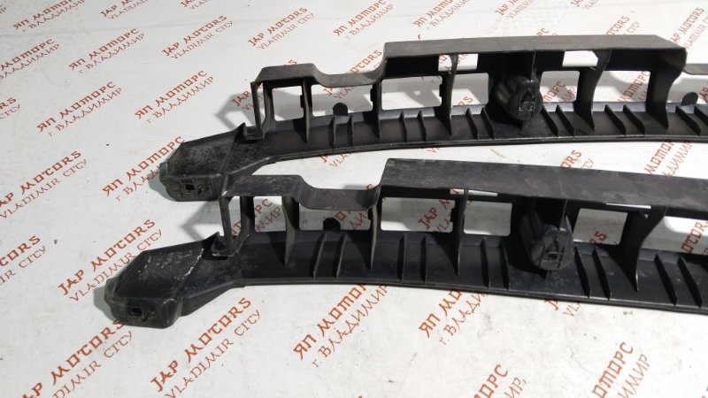 Усилитель бампера, 1000 рублей, Владимир