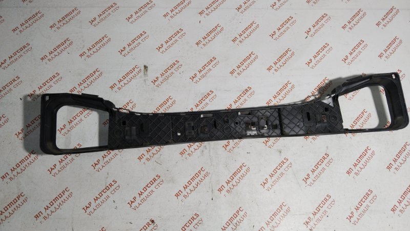 Усилитель бампера, 2000 рублей, Владимир