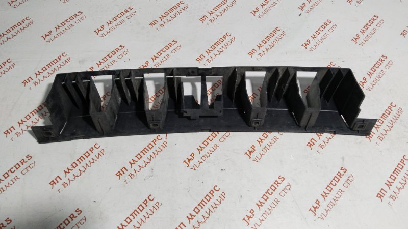 Усилитель бампера, 1000 рублей, Владимир