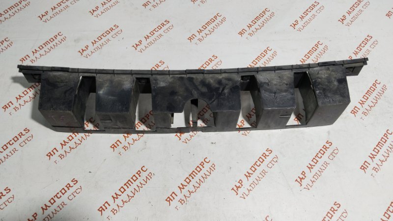 Усилитель бампера, 1000 рублей, Владимир