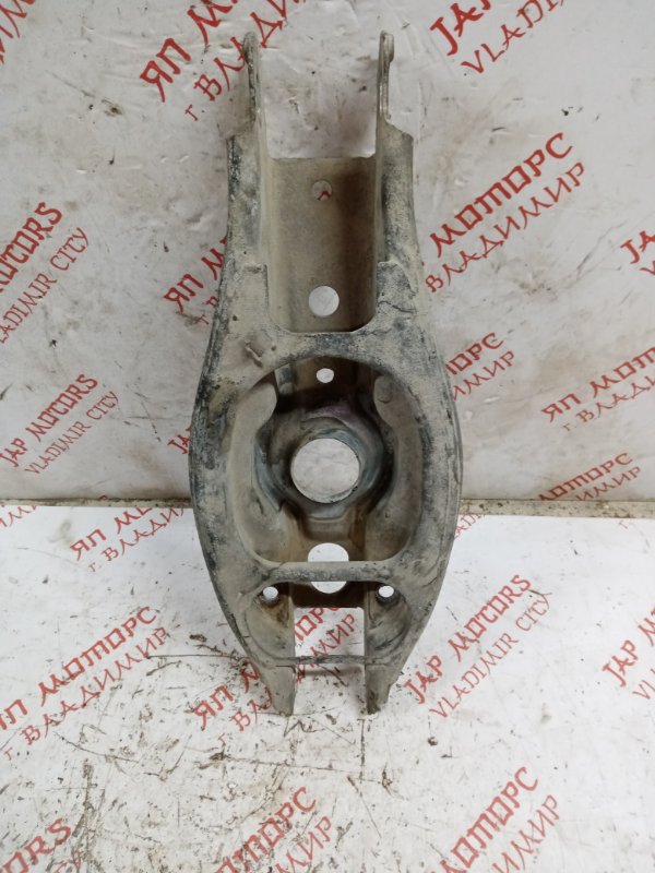 Рычаг подвески нижний, 1000 рублей, Владимир