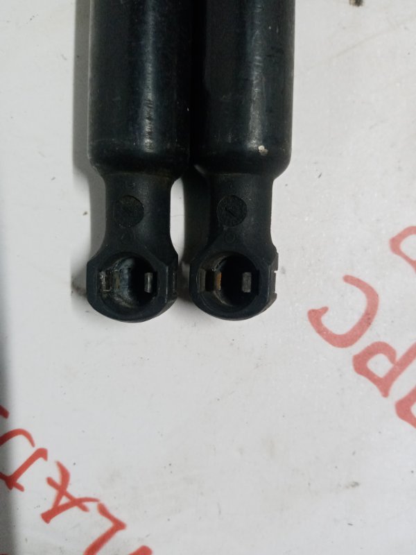 Упор капота, 1500 рублей, Владимир