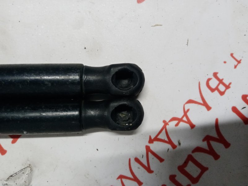 Упор капота, 1500 рублей, Владимир