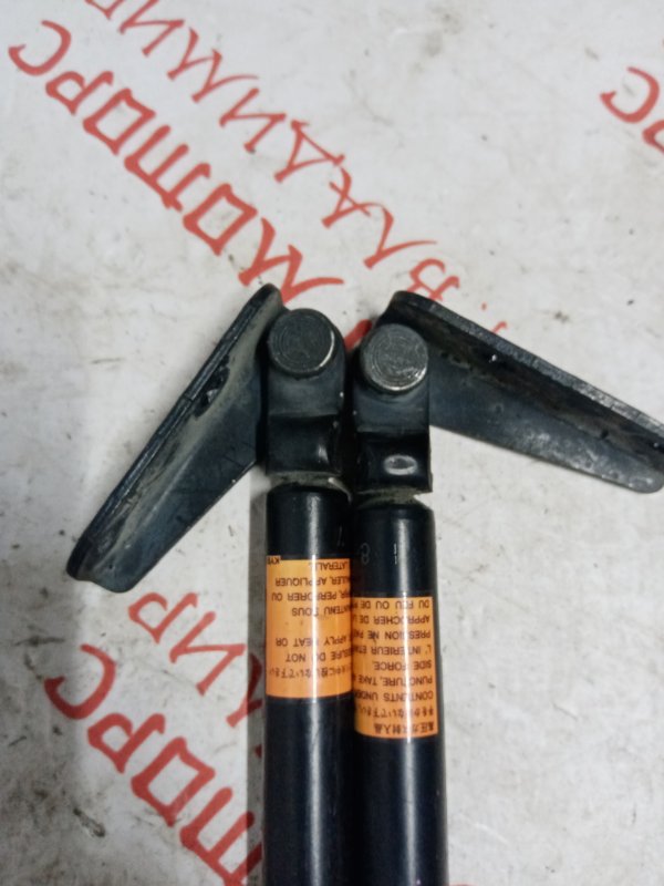 Упор капота, 1500 рублей, Владимир