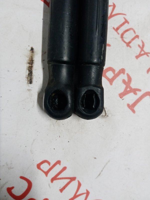 Упор капота, 1500 рублей, Владимир