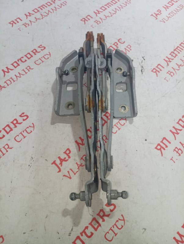 Петля крышки багажника, 1000 рублей, Владимир