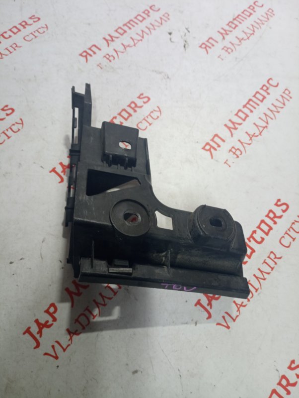 Крепление бампера, 1000 рублей, Владимир