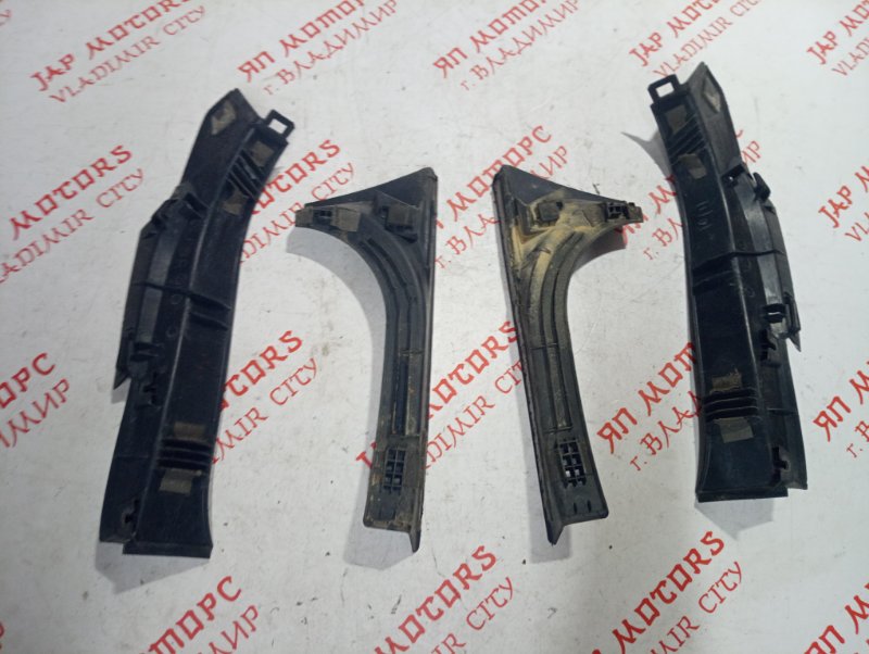 Накладка проема багажника, 2000 рублей, Владимир