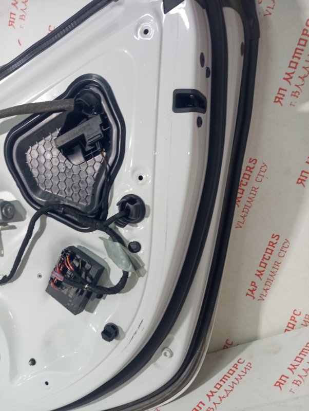 Дверь боковая, 33000 рублей, Владимир