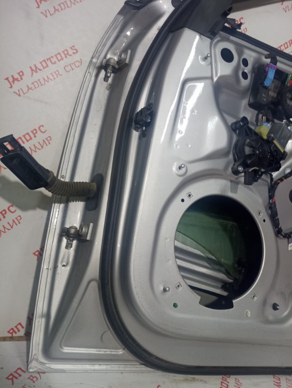 Дверь боковая, 18000 рублей, Владимир