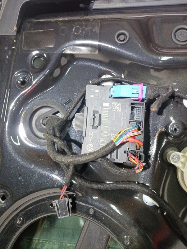 Дверь боковая, 12000 рублей, Владимир