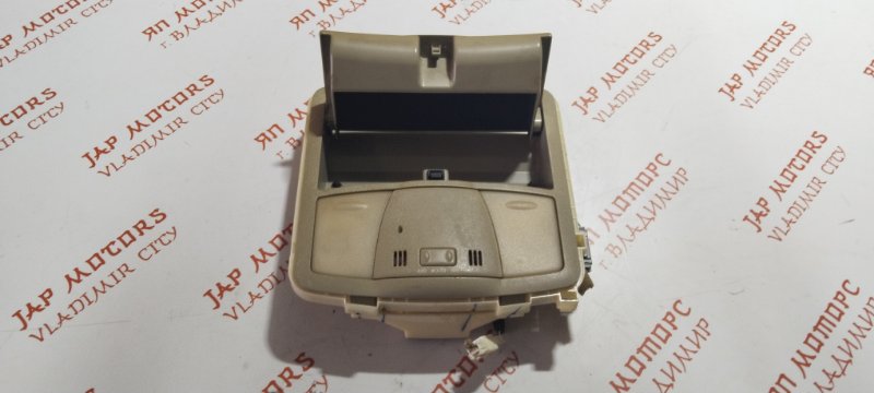 Плафон подсветки салона, 2000 рублей, Владимир