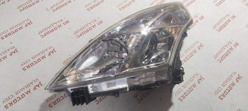 Фара галогеновая, 11000 рублей, Владимир