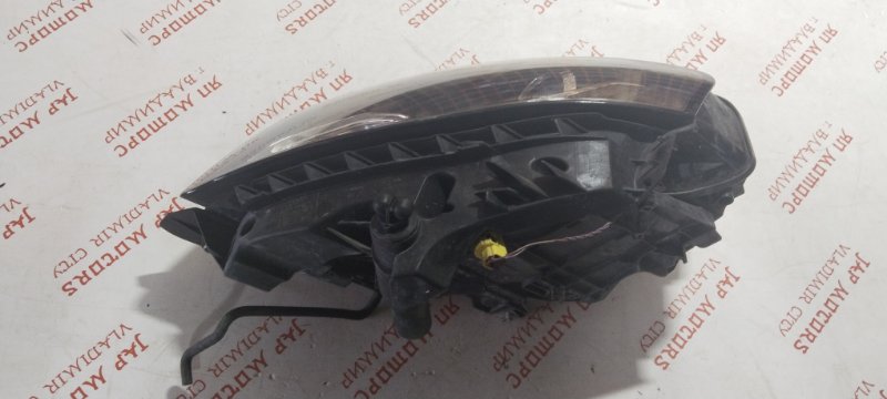 Фара ксеноновая, 13000 рублей, Владимир