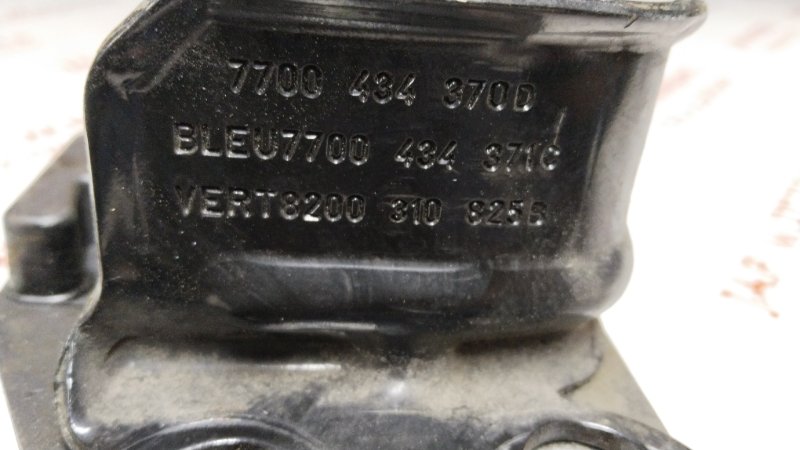 Подушка двигателя, 2000 рублей, Владимир