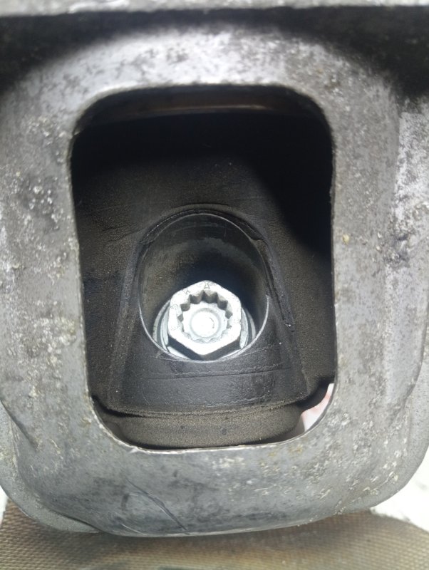 Подушка двигателя, 2500 рублей, Владимир