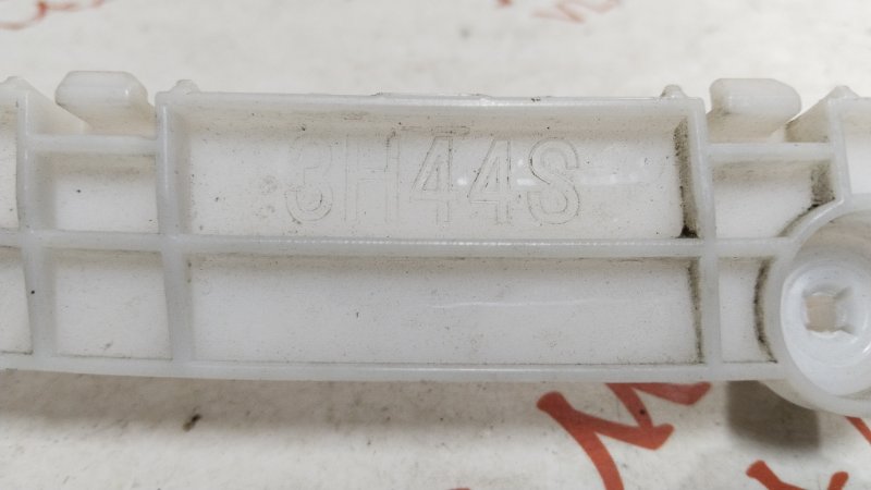 Крепление бампера, 1000 рублей, Владимир