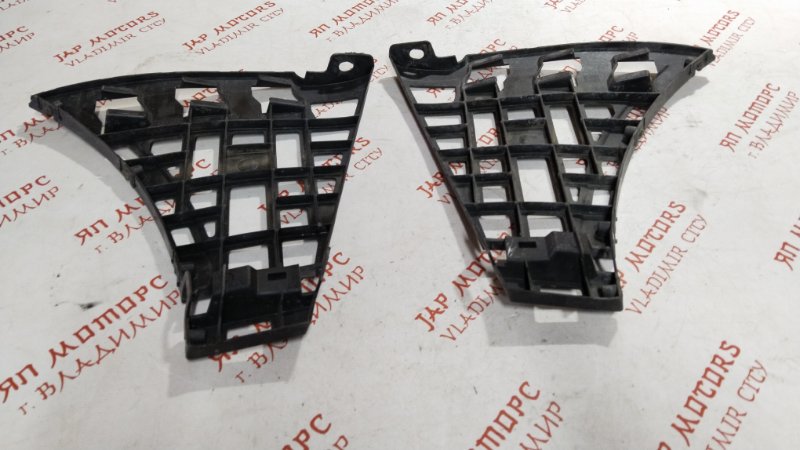 Крепление бампера, 1000 рублей, Владимир