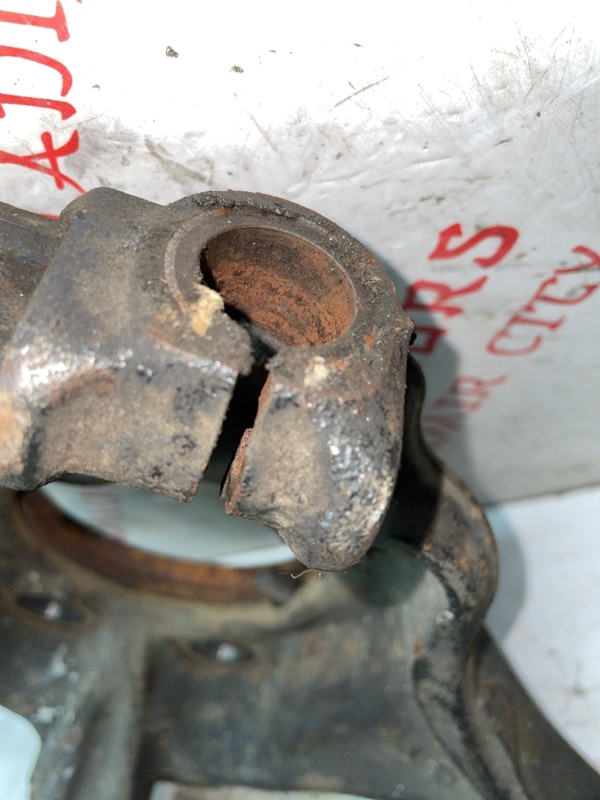 Кулак поворотный, 7000 рублей, Владимир