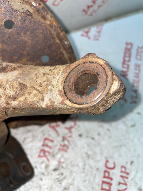 Кулак поворотный, 10000 рублей, Владимир