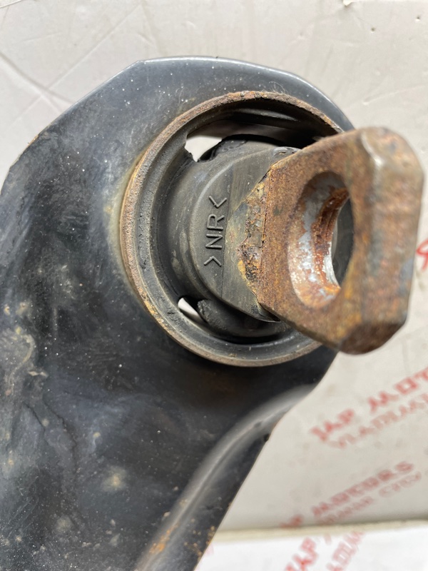 Рычаг подвески нижний, 2000 рублей, Владимир