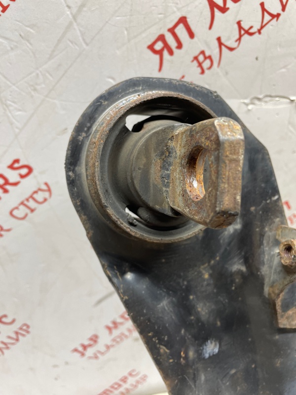 Рычаг подвески нижний, 2000 рублей, Владимир