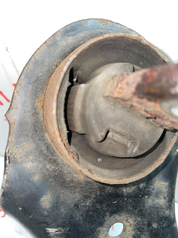 Рычаг подвески нижний, 2000 рублей, Владимир