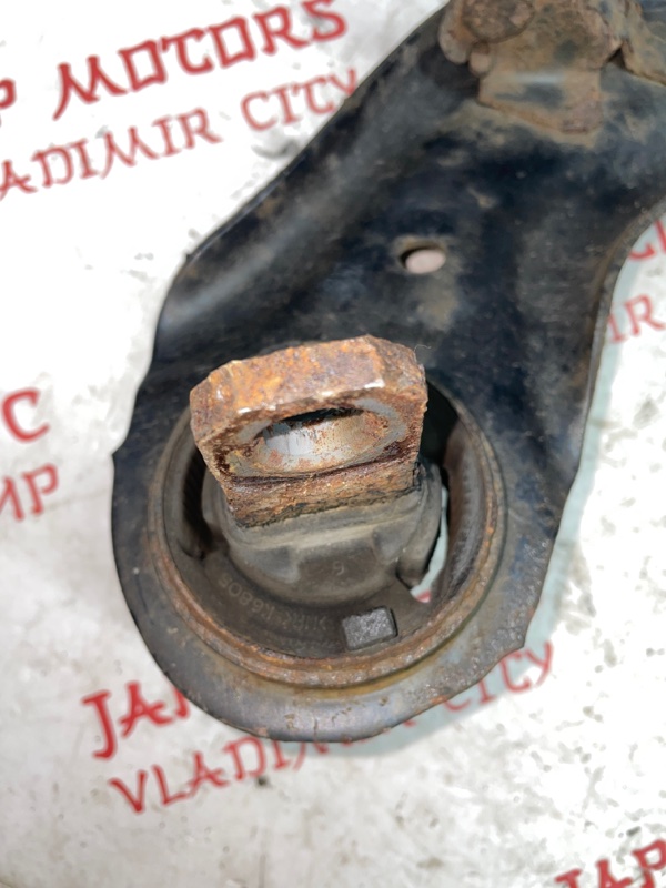 Рычаг подвески нижний, 2000 рублей, Владимир